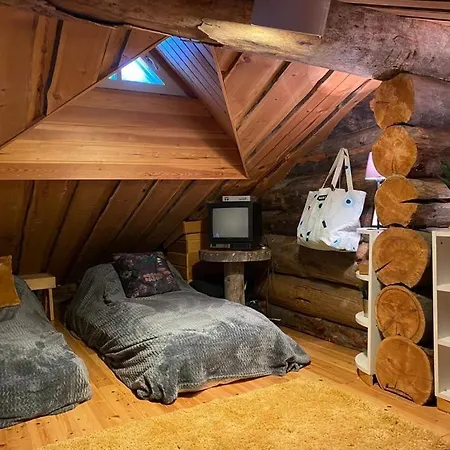 Etelaerinne 10 B Lejlighed *