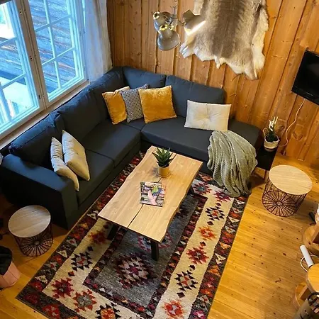 Etelaerinne 10 B Lejlighed